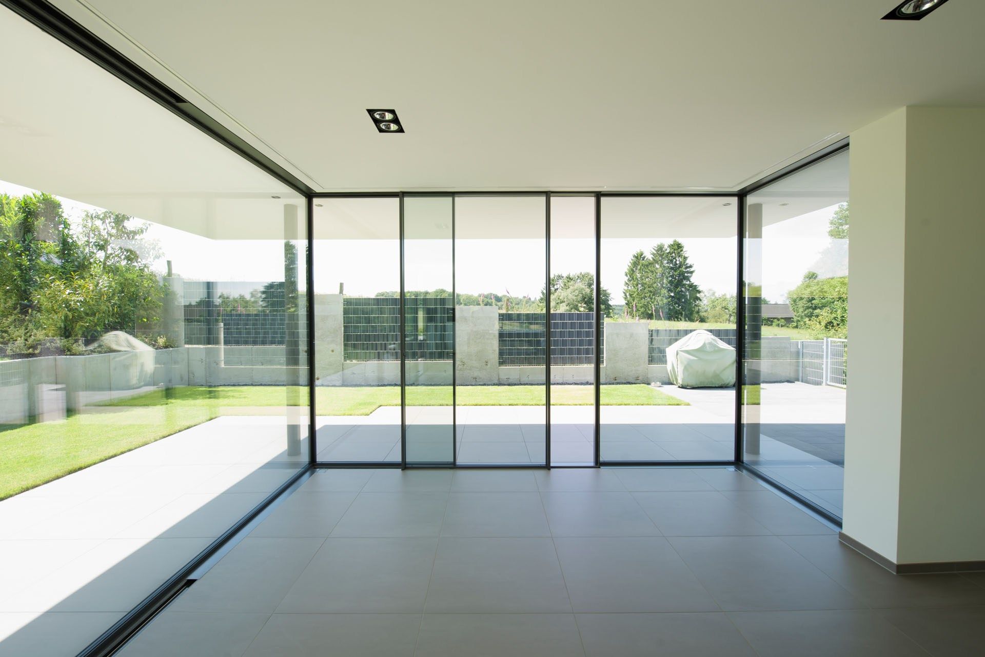 Precision-Crafted Aluminum Windows